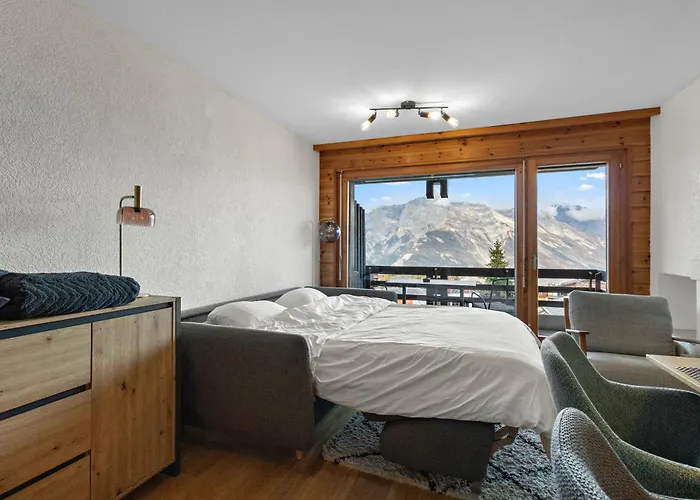 à Côté Des Pistes De